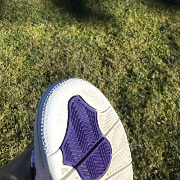 Jordan 4 Metallic Purple main image 2